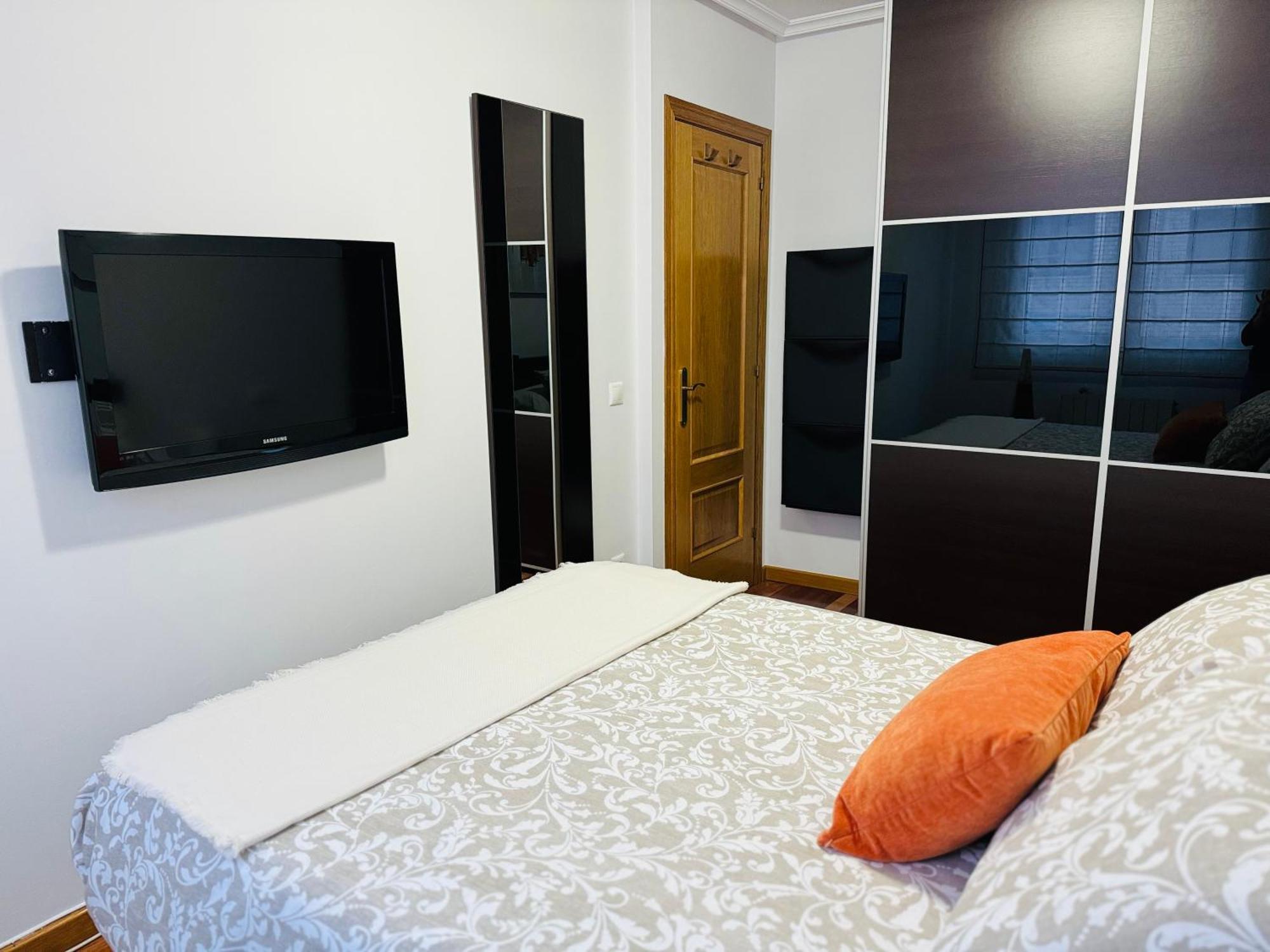 Apartamento Santa Ana - Centro De Gijon - Wifi Eksteriør bilde
